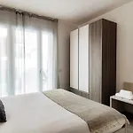 Lario By Quokka 360 - Close To Downtown דירה קומו