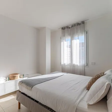 Lario By Quokka 360 - Close To Downtown Apartament